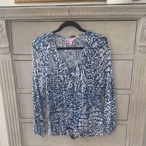 Lilly Pulitzer Navy and White Abstract Blouse